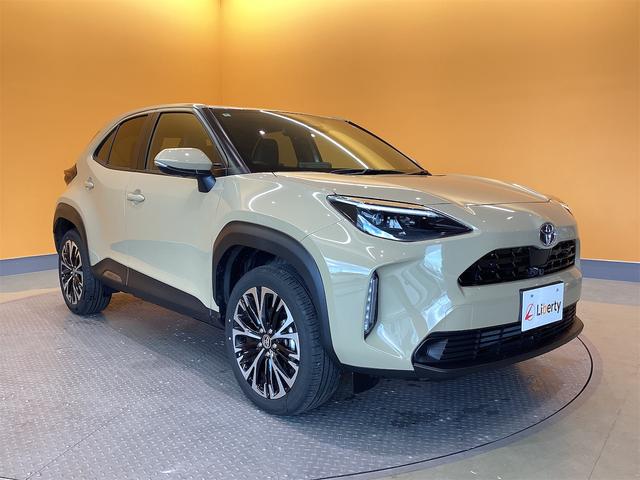 ヤリスクロス ハイブリッドZ 全周囲カメラ クリアランスソナー オートクルーズコントロール ナビ TV オートマチックハイビーム オートライト アルミホイール スマートキー 電動格納ミラー シートヒーター(15枚目)