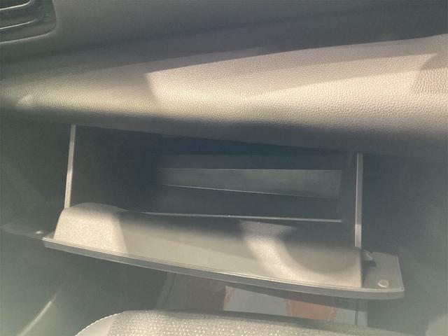 ヤリスクロス ハイブリッドZ 全周囲カメラ クリアランスソナー オートクルーズコントロール ナビ TV オートマチックハイビーム オートライト アルミホイール スマートキー 電動格納ミラー シートヒーター(40枚目)