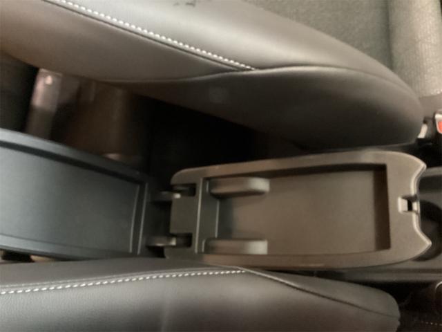 ヤリスクロス ハイブリッドZ 全周囲カメラ クリアランスソナー オートクルーズコントロール ナビ TV オートマチックハイビーム オートライト アルミホイール スマートキー 電動格納ミラー シートヒーター(41枚目)