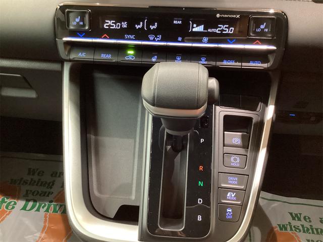 トヨタ ヴォクシー 11枚目