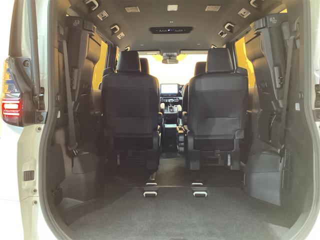 トヨタ ヴォクシー 38枚目