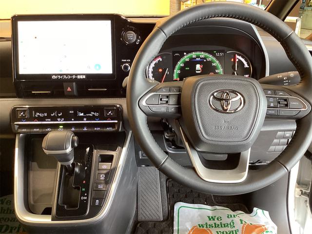 トヨタ ヴォクシー 6枚目