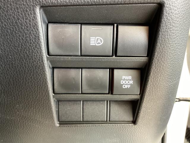 トヨタ ヴォクシー 10枚目