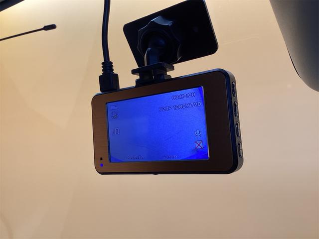 タント カスタムＸ　ＳＡＩＩ　ＥＴＣ　バックカメラ　両側スライド・片側電動　ＴＶ　衝突被害軽減システム　オートライト　スマートキー　アイドリングストップ　ベンチシート　ＣＶＴ　ＥＳＣ　ＣＤ　ＤＶＤ再生（11枚目）