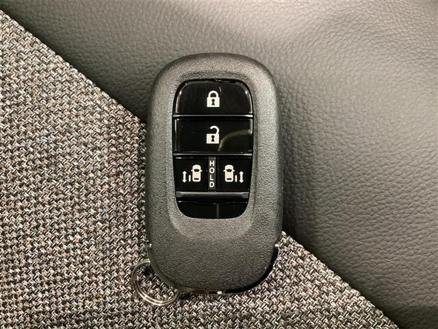 フリード エアー　ＥＸ　バックカメラ　クリアランスソナー　オートクルーズコントロール　レーンアシスト　衝突被害軽減システム　両側電動スライドドア　オートライト　ＬＥＤヘッドランプ　スマートキー　電動格納ミラー　シートヒーター（14枚目）