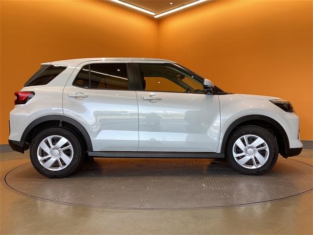 ライズ X バックカメラ クリアランスソナー レーンアシスト 衝突被害軽減システム TV オートライト LEDヘッドランプ スマートキー アイドリングストップ CVT 盗難防止システム 衝突安全ボディ USB(20枚目)