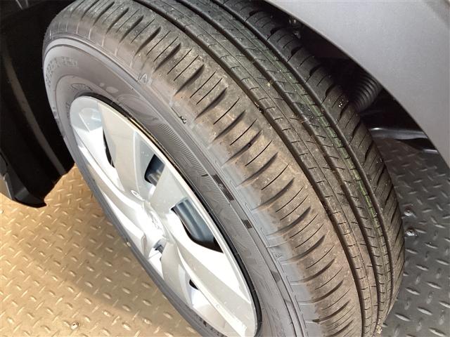 ライズ X バックカメラ クリアランスソナー レーンアシスト 衝突被害軽減システム TV オートライト LEDヘッドランプ スマートキー アイドリングストップ CVT 盗難防止システム 衝突安全ボディ USB(26枚目)