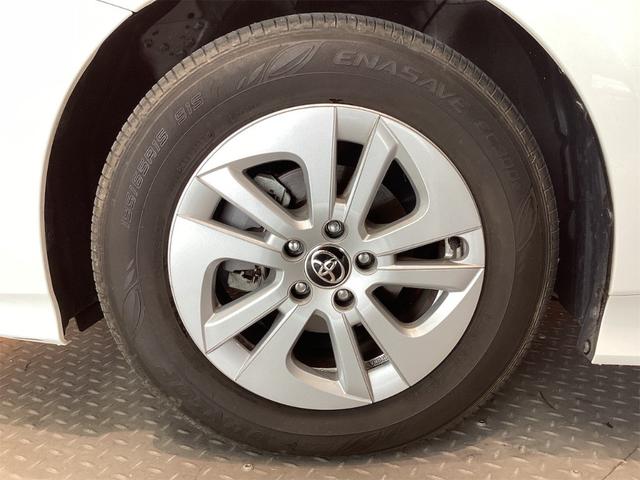 プリウス S ETC ナビ アルミホイール LEDヘッドランプ CVT スマートキー 盗難防止システム CD USB ミュージックプレイヤー接続可 Bluetooth 衝突安全ボディ ABS(24枚目)