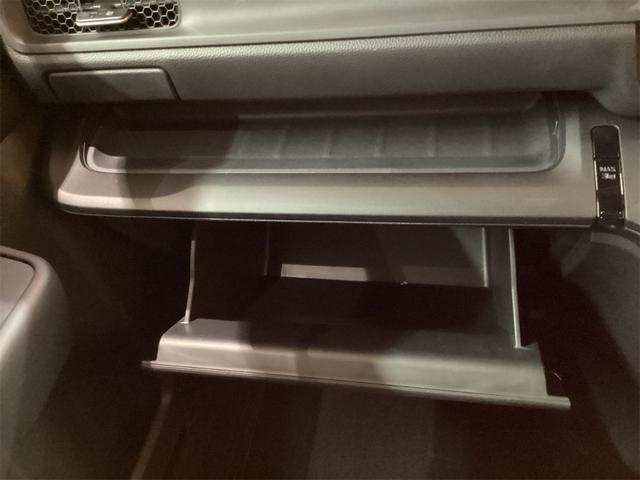 ステップワゴン スパーダ　ＥＴＣ　バックカメラ　ナビ　クリアランスソナー　オートクルーズコントロール　レーンアシスト　衝突被害軽減システム　両側電動スライドドア　オートライト　ＬＥＤヘッドランプ　電動リアゲート　スマートキー（33枚目）