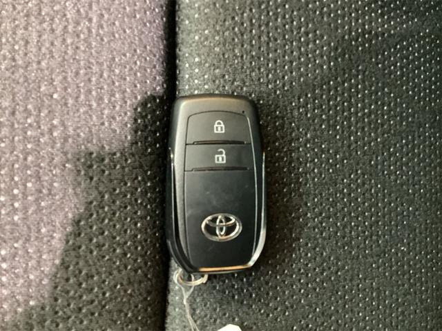 ヤリスクロス ハイブリッドＺ　全周囲カメラ　クリアランスソナー　オートクルーズコントロール　レーンアシスト　パワーシート　衝突被害軽減システム　ナビ　オートマチックハイビーム　オートライト　ＬＥＤヘッドランプ（17枚目）