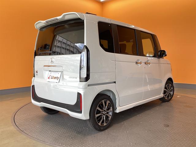 Ｎ－ＢＯＸカスタム ベースグレード　バックカメラ　両側スライド・片側電動　オートクルーズコントロール　オートライト　スマートキー　電動格納ミラー　シートヒーター　ベンチシート　ＣＶＴ　ＡＢＳ　ＥＳＣ　アルミホイール　エアコン（12枚目）