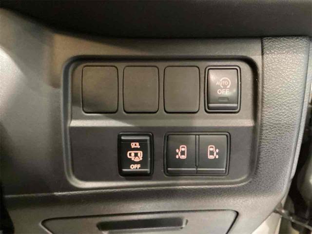 セレナ ハイウェイスター　ＶセレクションＩＩ　全周囲カメラ　クリアランスソナー　オートクルーズコントロール　パークアシスト　衝突被害軽減システム　両側電動スライドドア　オートライト　ＬＥＤヘッドランプ　スマートキー（10枚目）