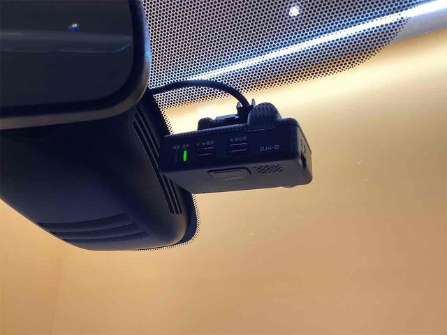 セレナ ハイウェイスター　ＶセレクションＩＩ　全周囲カメラ　クリアランスソナー　オートクルーズコントロール　パークアシスト　衝突被害軽減システム　両側電動スライドドア　オートライト　ＬＥＤヘッドランプ　スマートキー（11枚目）