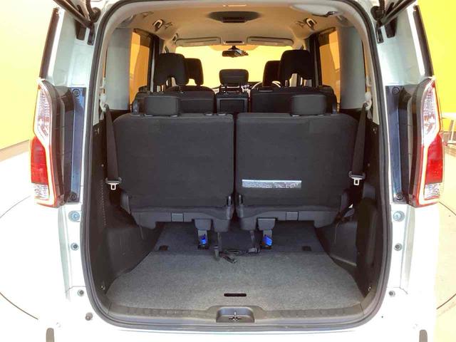 セレナ ハイウェイスター　ＶセレクションＩＩ　全周囲カメラ　クリアランスソナー　オートクルーズコントロール　パークアシスト　衝突被害軽減システム　両側電動スライドドア　オートライト　ＬＥＤヘッドランプ　スマートキー（19枚目）