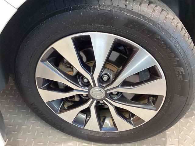 セレナ ハイウェイスター　ＶセレクションＩＩ　全周囲カメラ　クリアランスソナー　オートクルーズコントロール　パークアシスト　衝突被害軽減システム　両側電動スライドドア　オートライト　ＬＥＤヘッドランプ　スマートキー（20枚目）