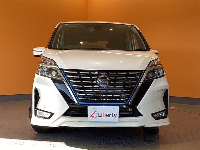 セレナ ｅ－パワー　ハイウェイスターＶ　ＥＴＣ　全周囲カメラ　ナビ　ＴＶ　クリアランスソナー　オートクルーズコントロール　衝突被害軽減システム　両側電動スライドドア　オートライト　ＬＥＤヘッドランプ　スマートキー（13枚目）