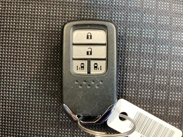 フリード G ETC バックカメラ ナビ TV クリアランスソナー オートクルーズコントロール レーンアシスト 衝突被害軽減システム 両側電動スライドドア オートライト スマートキー(25枚目)