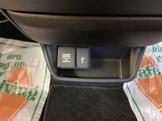 フリード G ETC バックカメラ ナビ TV クリアランスソナー オートクルーズコントロール レーンアシスト 衝突被害軽減システム 両側電動スライドドア オートライト スマートキー(36枚目)