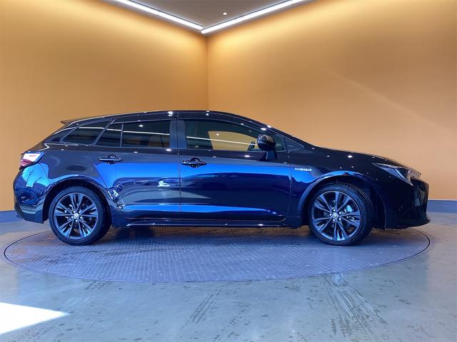 カローラツーリング ハイブリッド　ダブルバイビー　純正ナビ　ＥＴＣ　バックカメラ　ＴＶ　クリアランスソナー　オートクルーズコントロール　レーンアシスト　衝突被害軽減システム　アルミホイール　オートマチックハイビーム　オートライト（13枚目）