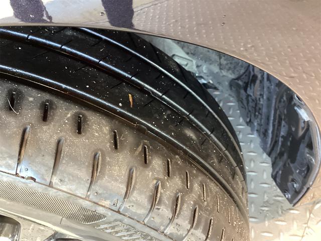 カローラツーリング ハイブリッド　ダブルバイビー　純正ナビ　ＥＴＣ　バックカメラ　ＴＶ　クリアランスソナー　オートクルーズコントロール　レーンアシスト　衝突被害軽減システム　アルミホイール　オートマチックハイビーム　オートライト（22枚目）