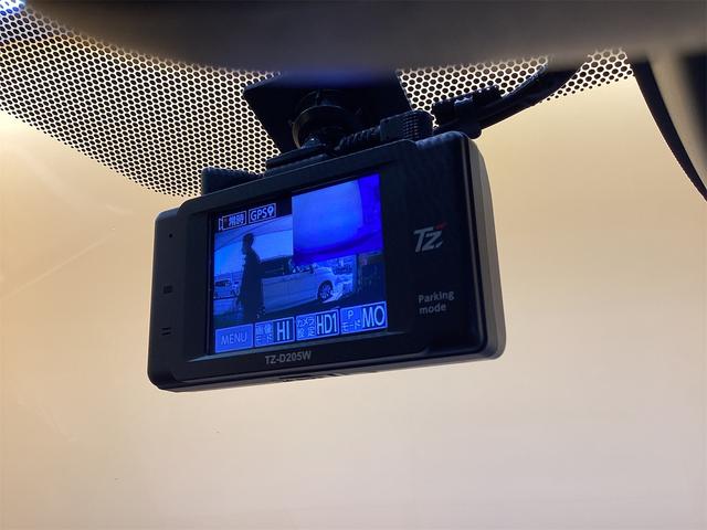 カローラツーリング ハイブリッド　ダブルバイビー　純正ナビ　ＥＴＣ　バックカメラ　ＴＶ　クリアランスソナー　オートクルーズコントロール　レーンアシスト　衝突被害軽減システム　アルミホイール　オートマチックハイビーム　オートライト（42枚目）