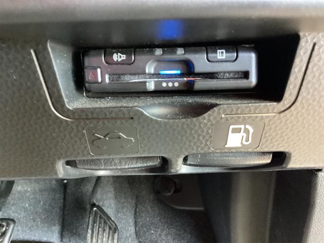 ルーミー カスタムＧ－Ｔ　ＥＴＣ　バックカメラ　ナビ　ＴＶ　両側電動スライドドア　クリアランスソナー　オートクルーズコントロール　衝突被害軽減システム　アルミホイール　オートマチックハイビーム　オートライト（8枚目）