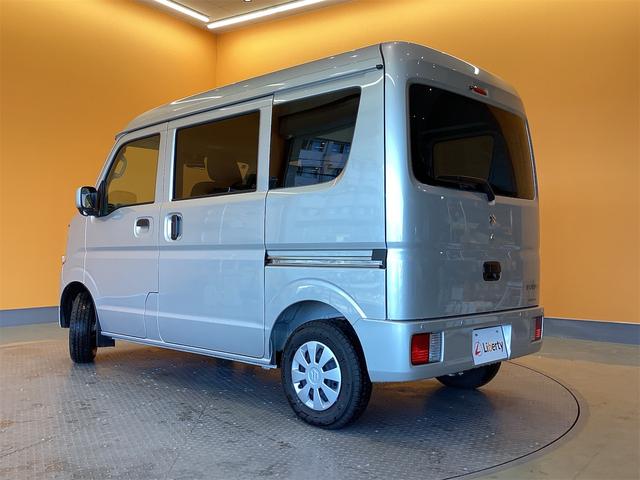 エブリイ ＰＣ　ＣＶＴ　衝突被害軽減システム　クリアランスソナー　レーンアシスト　両側スライドドア　アイドリングストップ　電動格納ミラー　オートライト　ＥＳＣ　エアコン　パワーウィンドウ　運転席エアバッグ（9枚目）