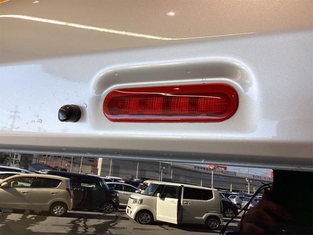 エブリイ ＰＣ　ＣＶＴ　衝突被害軽減システム　クリアランスソナー　レーンアシスト　両側スライドドア　アイドリングストップ　電動格納ミラー　オートライト　ＥＳＣ　エアコン　パワーウィンドウ　運転席エアバッグ（16枚目）