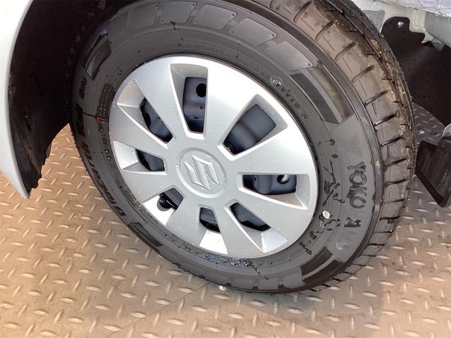 エブリイ ＰＣ　ＣＶＴ　衝突被害軽減システム　クリアランスソナー　レーンアシスト　両側スライドドア　アイドリングストップ　電動格納ミラー　オートライト　ＥＳＣ　エアコン　パワーウィンドウ　運転席エアバッグ（17枚目）