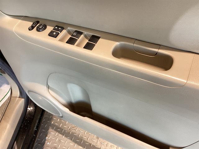 Ｎ－ＢＯＸ＋ Ｇ・Ｌパッケージ　ＥＴＣ　両側スライド・片側電動　ナビ　ＴＶ　スマートキー　アイドリングストップ　ベンチシート　ＣＶＴ　ＡＢＳ　ＥＳＣ　ＣＤ　ＵＳＢ　ミュージックプレイヤー接続可　エアコン（32枚目）