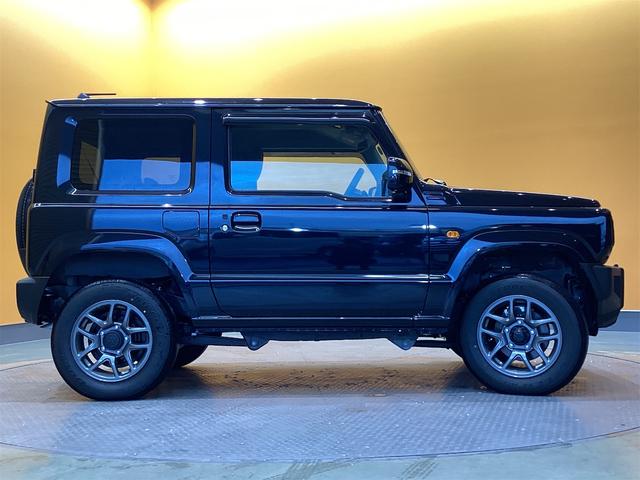 ジムニー ＸＣ　４ＷＤ　純正アルミホイール　ＬＥＤヘッドライト　フォグライト　クリアランスソナー　レーンアシスト　衝突被害軽減システム　ヘッドライトウォッシャー　スマートキー　アイドリングストップ　シートヒーター（16枚目）