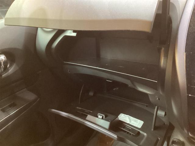 ノート ｅ－パワー　Ｘ　ブラックアロー　純正ナビ　Ｂｌｕｅｔｏｏｔｈ対応　ＥＴＣ　全周囲カメラ　ＴＶ　デジタルインナーミラー　クリアランスソナー　オートクルーズコントロール　レーンアシスト　衝突被害軽減システム　アルミホイール　オートライト（36枚目）