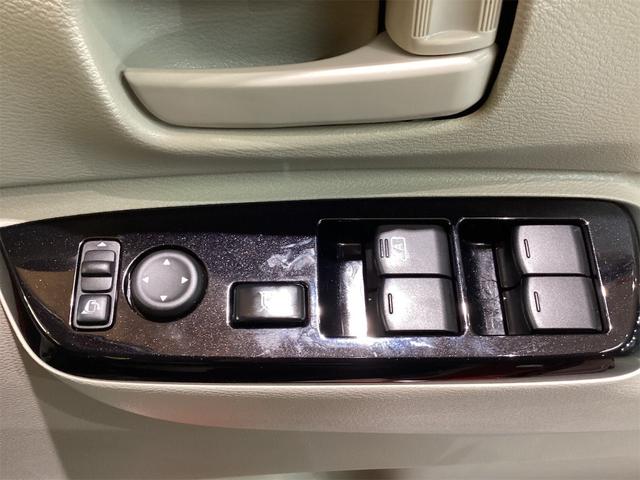 �p���[�E�B���h�E�̃X�C�b�`�ł���B�^�]�Ȃɋ��Ȃ��瑋���J���߂̃R���g���[���ł��܂���B