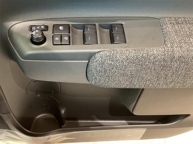 シエンタ ハイブリッドＺ　全周囲カメラ　ナビ　ＴＶ　クリアランスソナー　オートクルーズコントロール　レーンアシスト　衝突被害軽減システム　両側電動スライドドア　オートマチックハイビーム　オートライト　ＬＥＤヘッドランプ（14枚目）