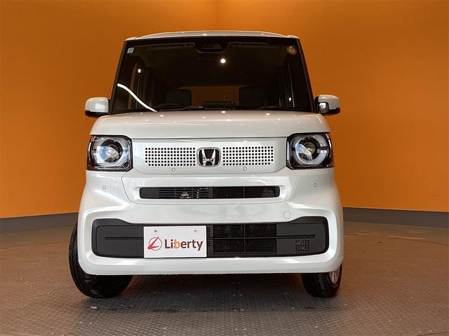 Ｎ－ＢＯＸ ベースグレード　ＨｏｎｄａＳＥＮＳＩＮＧ　両側スライド・片側電動　クリアランスソナー　オートクルーズコントロール　レーンアシスト　オートライト　スマートキー　アイドリングストップ　電動格納ミラー　シートヒーター（6枚目）