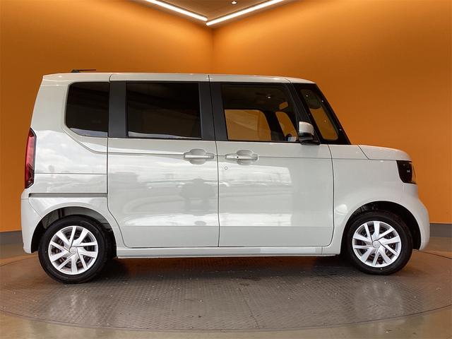 Ｎ－ＢＯＸ ベースグレード　ＨｏｎｄａＳＥＮＳＩＮＧ　両側スライド・片側電動　クリアランスソナー　オートクルーズコントロール　レーンアシスト　オートライト　スマートキー　アイドリングストップ　電動格納ミラー　シートヒーター（8枚目）