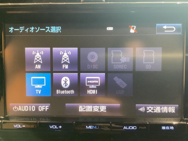 プリウス Ｓ　ナビ　ＥＴＣ　バックカメラ　ＴＶ　クリアランスソナー　クルーズコントロール　レーンアシスト　純正アルミホイール　オートマチックハイビーム　オートライト　ＬＥＤヘッドランプ（8枚目）