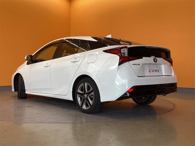 プリウス Ｓツーリングセレクション　純正ナビ　Ｂｌｕｅｔｏｏｔｈ対応　ＥＴＣ　ＴＶ　クリアランスソナー　オートクルーズコントロール　レーンアシスト　衝突被害軽減システム　アルミホイール　オートマチックハイビーム　ＬＥＤヘッドランプ（11枚目）