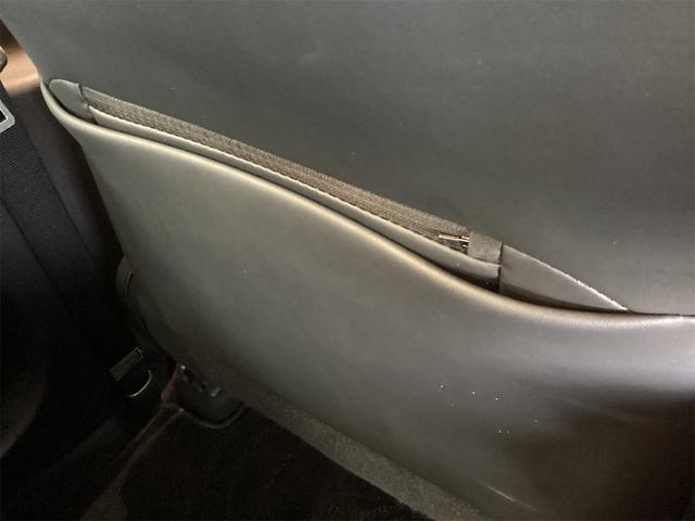 プリウス Ｓツーリングセレクション　純正ナビ　Ｂｌｕｅｔｏｏｔｈ対応　ＥＴＣ　ＴＶ　クリアランスソナー　オートクルーズコントロール　レーンアシスト　衝突被害軽減システム　アルミホイール　オートマチックハイビーム　ＬＥＤヘッドランプ（33枚目）