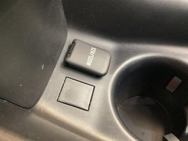 プリウス Ｓツーリングセレクション　純正ナビ　Ｂｌｕｅｔｏｏｔｈ対応　ＥＴＣ　ＴＶ　クリアランスソナー　オートクルーズコントロール　レーンアシスト　衝突被害軽減システム　アルミホイール　オートマチックハイビーム　ＬＥＤヘッドランプ（37枚目）