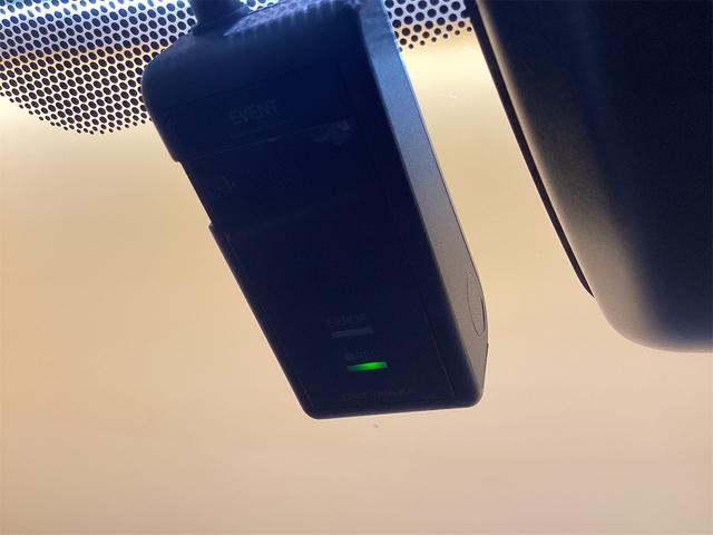 プリウス Ｓツーリングセレクション　純正ナビ　Ｂｌｕｅｔｏｏｔｈ対応　ＥＴＣ　ＴＶ　クリアランスソナー　オートクルーズコントロール　レーンアシスト　衝突被害軽減システム　アルミホイール　オートマチックハイビーム　ＬＥＤヘッドランプ（44枚目）