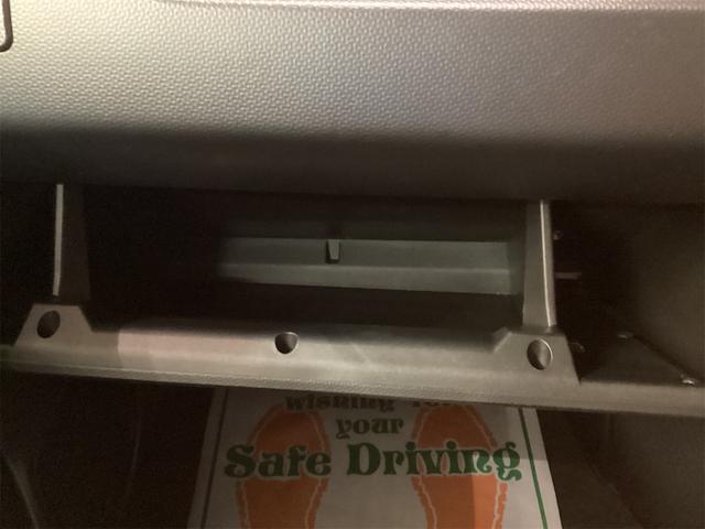 ルーミー カスタムＧ　Ｓ　ＥＴＣ　バックカメラ　両側電動スライドドア　オートクルーズコントロール　衝突被害軽減システム　アルミホイール　ＬＥＤヘッドランプ　スマートキー　アイドリングストップ　電動格納ミラー　ウォークスルー（13枚目）