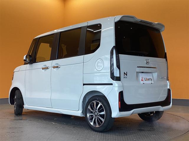 ホンダ N-BOXカスタム 11枚目