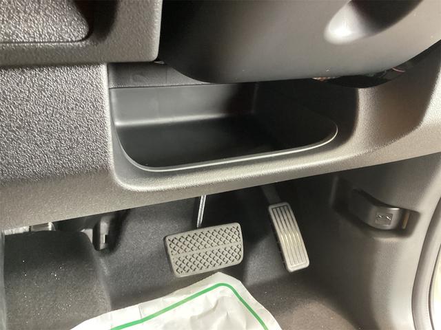 ホンダ N-BOXカスタム 38枚目