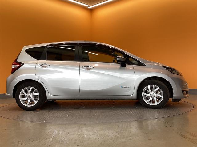 ノート ｅ－パワー　メダリスト　ＥＴＣ　全周囲カメラ　クリアランスソナー　レーンアシスト　衝突被害軽減システム　アルミホイール　オートライト　ＬＥＤヘッドランプ　スマートキー　電動格納ミラー　ＣＶＴ（17枚目）