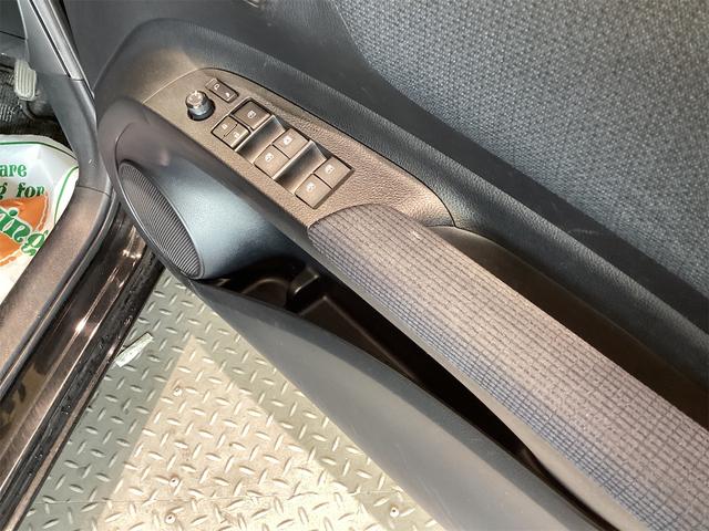 シエンタ ハイブリッドＧ　ＥＴＣ　バックカメラ　ナビ　ＴＶ　クリアランスソナー　レーンアシスト　衝突被害軽減システム　両側電動スライドドア　オートマチックハイビーム　オートライト　スマートキー　３列シート　ウォークスルー（31枚目）