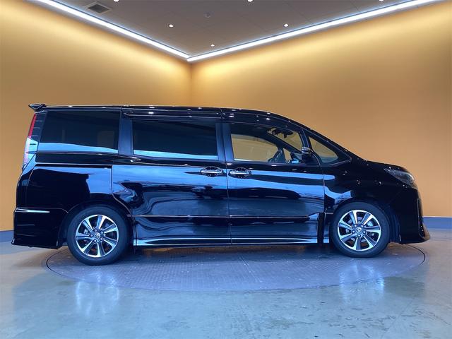 トヨタ ノア 10枚目