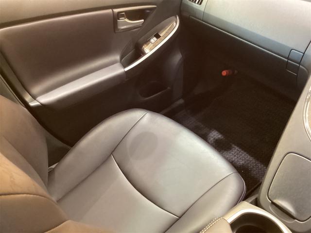 トヨタ プリウス 32枚目