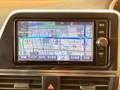 ナビ付き♪旅行やドライブも楽しいひと時！初めての道でも迷うことなくエスコートしてくれます。 2