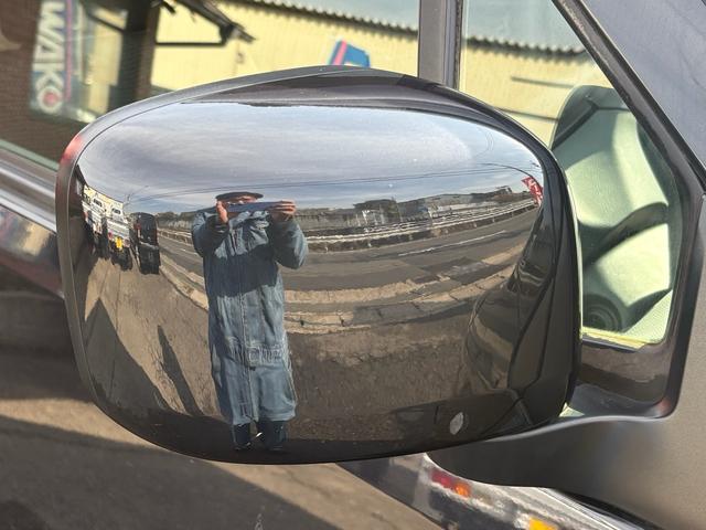 ＡＺワゴン ＸＧ　純正ナビ　ＴＶ　ＥＴＣ　純正マット　バイザー　電動格納ミラー　キーレスキー（10枚目）